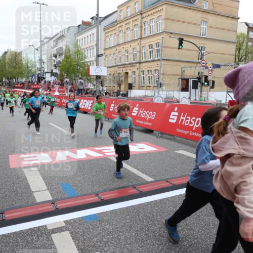 25.04.2026 - Das Zehntel Strokosch-Dieckow http://msf.ph/oto/9632271 25.04.2026 11:01:27 Ziel 5247, 5256, 5516, 5720, 5748, 5889, 5984, 6660, 6695, 6700, 6814, 6815, 6838, 6931, 7195, 7327, 7494, 7586, 7627, 7797 meine-sportfotos.de