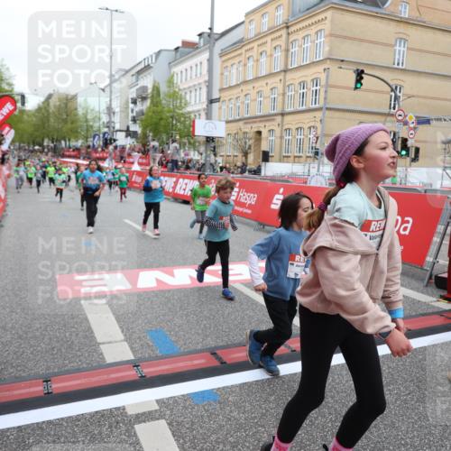 25.04.2026 - Das Zehntel Strokosch-Dieckow http://msf.ph/oto/9632274 25.04.2026 11:01:26 Ziel 5247, 5256, 5516, 5720, 5748, 5889, 5984, 6375, 6376, 6660, 6695, 6700, 6814, 6815, 6838, 7195, 7327, 7494, 7586, 7627, 7797, 8031 meine-sportfotos.de