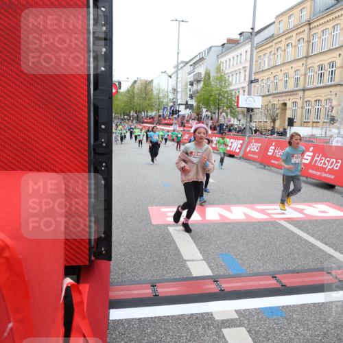 25.04.2026 - Das Zehntel Strokosch-Dieckow http://msf.ph/oto/9632284 25.04.2026 11:01:25 Ziel 5222, 5247, 5256, 5516, 5720, 5889, 5984, 6375, 6376, 6419, 6660, 6695, 6700, 6814, 6815, 6838, 7195, 7494, 7579, 7586, 7627, 7797, 8031 meine-sportfotos.de