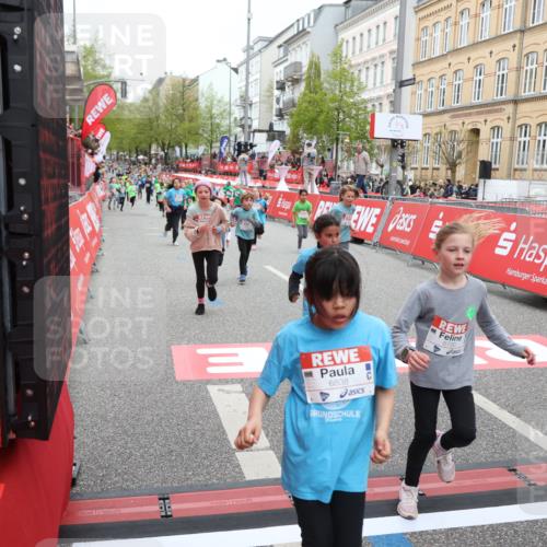 25.04.2026 - Das Zehntel Strokosch-Dieckow http://msf.ph/oto/9632288 25.04.2026 11:01:24 Ziel 5150, 5222, 5247, 5256, 5516, 5720, 5889, 5984, 6375, 6376, 6419, 6660, 6695, 6700, 6814, 6815, 6838, 7195, 7579, 7586, 7627, 7797, 8031 meine-sportfotos.de