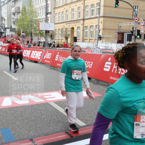 25.04.2026 - Das Zehntel Strokosch-Dieckow http://msf.ph/oto/9632303 25.04.2026 11:13:17 Ziel 5876, 5883 meine-sportfotos.de