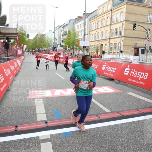 25.04.2026 - Das Zehntel Strokosch-Dieckow http://msf.ph/oto/9632311 25.04.2026 11:13:16 Ziel 5876, 5883 meine-sportfotos.de