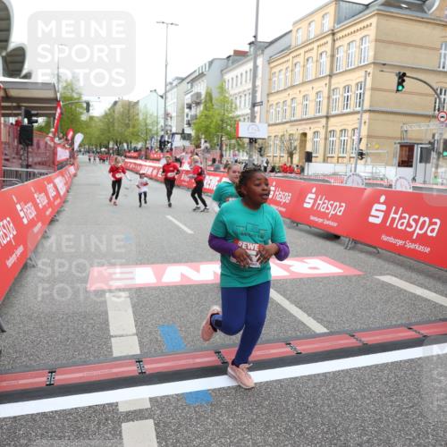 25.04.2026 - Das Zehntel Strokosch-Dieckow http://msf.ph/oto/9632312 25.04.2026 11:13:16 Ziel 5876, 5883 meine-sportfotos.de