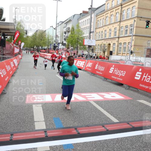 25.04.2026 - Das Zehntel Strokosch-Dieckow http://msf.ph/oto/9632318 25.04.2026 11:13:16 Ziel 5876, 5883 meine-sportfotos.de