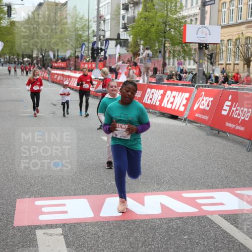25.04.2026 - Das Zehntel Strokosch-Dieckow http://msf.ph/oto/9632322 25.04.2026 11:13:15 Ziel 5876, 5883 meine-sportfotos.de