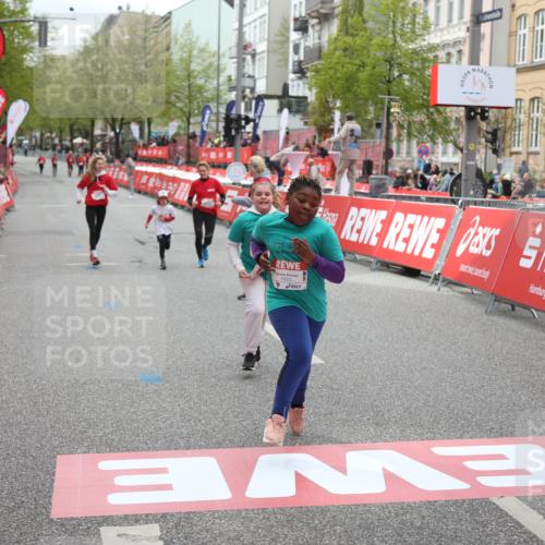 25.04.2026 - Das Zehntel Strokosch-Dieckow http://msf.ph/oto/9632324 25.04.2026 11:13:15 Ziel 5876, 5883 meine-sportfotos.de