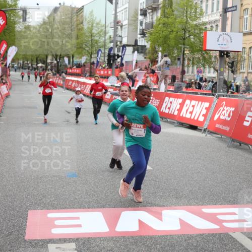 25.04.2026 - Das Zehntel Strokosch-Dieckow http://msf.ph/oto/9632326 25.04.2026 11:13:15 Ziel 5876, 5883 meine-sportfotos.de