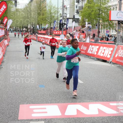 25.04.2026 - Das Zehntel Strokosch-Dieckow http://msf.ph/oto/9632330 25.04.2026 11:13:15 Ziel 5876, 5883 meine-sportfotos.de