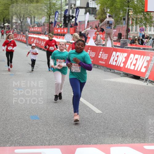 25.04.2026 - Das Zehntel Strokosch-Dieckow http://msf.ph/oto/9632338 25.04.2026 11:13:14 Ziel 5079, 5883 meine-sportfotos.de