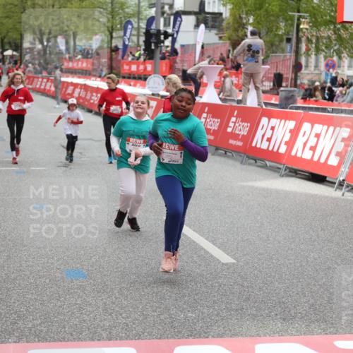 25.04.2026 - Das Zehntel Strokosch-Dieckow http://msf.ph/oto/9632341 25.04.2026 11:13:14 Ziel 5079, 5883 meine-sportfotos.de