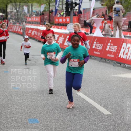 25.04.2026 - Das Zehntel Strokosch-Dieckow http://msf.ph/oto/9632347 25.04.2026 11:13:14 Ziel 5079, 5883 meine-sportfotos.de