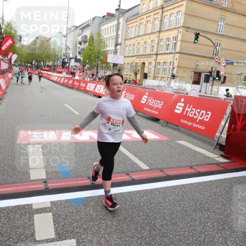 25.04.2026 - Das Zehntel Strokosch-Dieckow http://msf.ph/oto/9632359 25.04.2026 11:13:09 Ziel 5079, 7350 meine-sportfotos.de