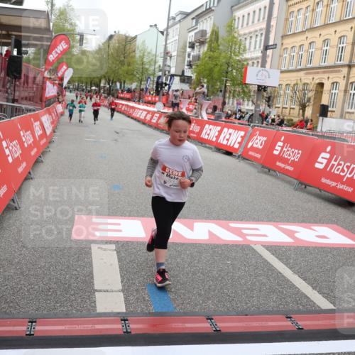 25.04.2026 - Das Zehntel Strokosch-Dieckow http://msf.ph/oto/9632365 25.04.2026 11:13:08 Ziel 5079, 7350 meine-sportfotos.de