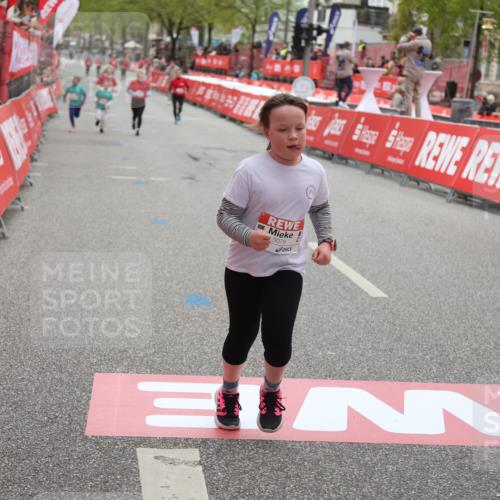 25.04.2026 - Das Zehntel Strokosch-Dieckow http://msf.ph/oto/9632369 25.04.2026 11:13:08 Ziel 5079, 7350 meine-sportfotos.de