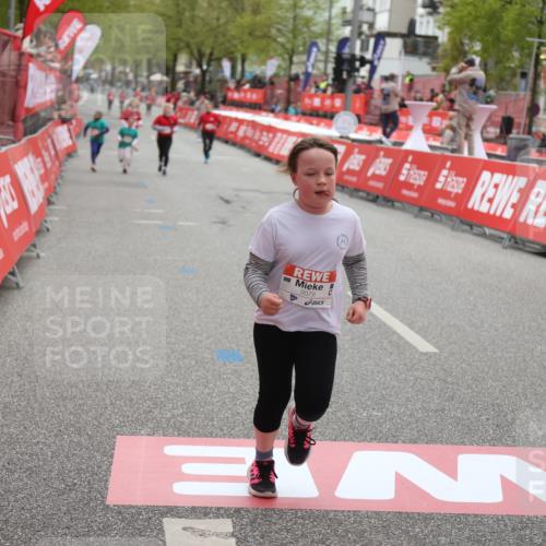 25.04.2026 - Das Zehntel Strokosch-Dieckow http://msf.ph/oto/9632371 25.04.2026 11:13:08 Ziel 5079, 7350 meine-sportfotos.de