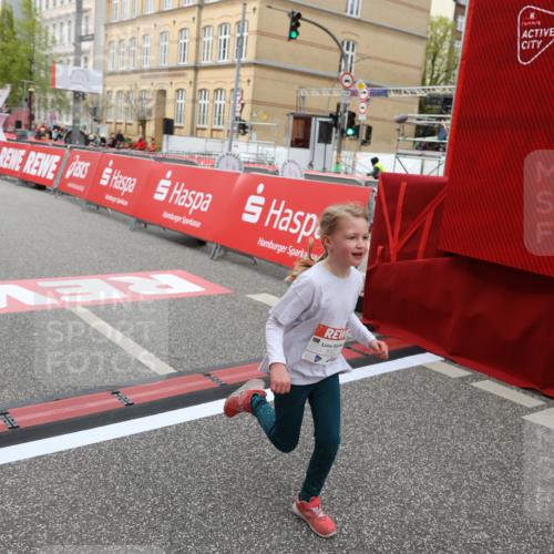 25.04.2026 - Das Zehntel Strokosch-Dieckow http://msf.ph/oto/9632396 25.04.2026 11:13:01 Ziel 5122, 7036 meine-sportfotos.de