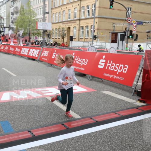 25.04.2026 - Das Zehntel Strokosch-Dieckow http://msf.ph/oto/9632409 25.04.2026 11:13:01 Ziel 5122, 7036 meine-sportfotos.de