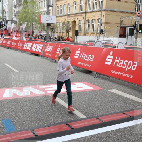25.04.2026 - Das Zehntel Strokosch-Dieckow http://msf.ph/oto/9632413 25.04.2026 11:13:01 Ziel 5122, 7036 meine-sportfotos.de