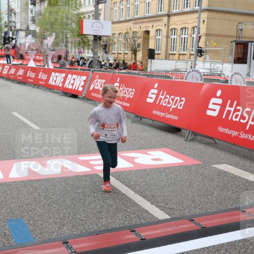 25.04.2026 - Das Zehntel Strokosch-Dieckow http://msf.ph/oto/9632415 25.04.2026 11:13:00 Ziel 5122, 7036 meine-sportfotos.de