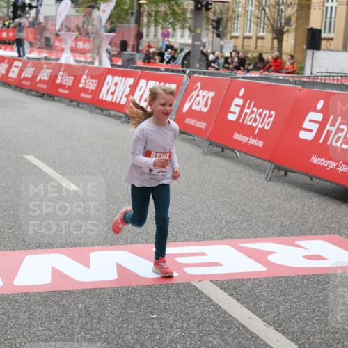 25.04.2026 - Das Zehntel Strokosch-Dieckow http://msf.ph/oto/9632421 25.04.2026 11:13:00 Ziel 5122, 7036 meine-sportfotos.de