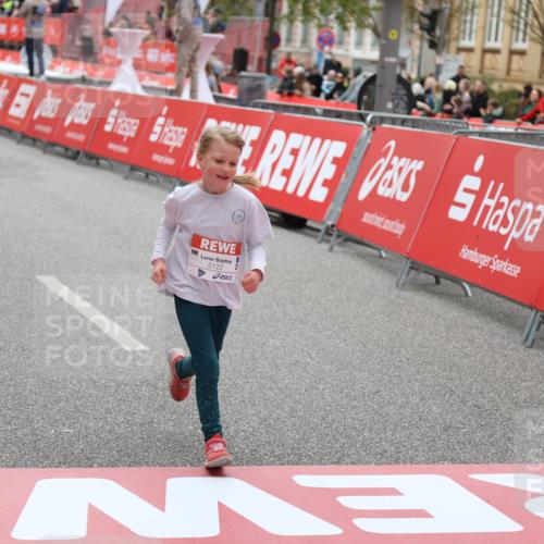 25.04.2026 - Das Zehntel Strokosch-Dieckow http://msf.ph/oto/9632426 25.04.2026 11:13:00 Ziel 5122, 7036 meine-sportfotos.de