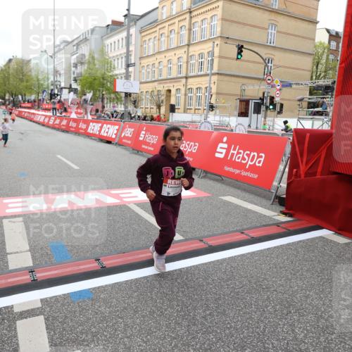 25.04.2026 - Das Zehntel Strokosch-Dieckow http://msf.ph/oto/9632439 25.04.2026 11:12:56 Ziel 7036 meine-sportfotos.de
