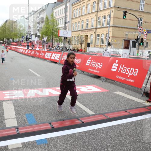 25.04.2026 - Das Zehntel Strokosch-Dieckow http://msf.ph/oto/9632441 25.04.2026 11:12:56 Ziel 7036 meine-sportfotos.de