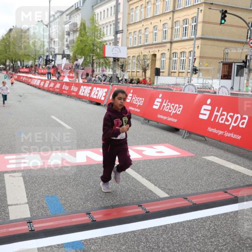 25.04.2026 - Das Zehntel Strokosch-Dieckow http://msf.ph/oto/9632443 25.04.2026 11:12:56 Ziel 7036 meine-sportfotos.de