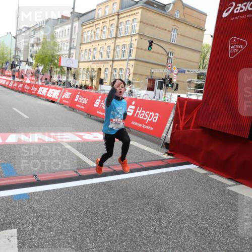 25.04.2026 - Das Zehntel Strokosch-Dieckow http://msf.ph/oto/9632467 25.04.2026 11:12:45 Ziel 6785 meine-sportfotos.de