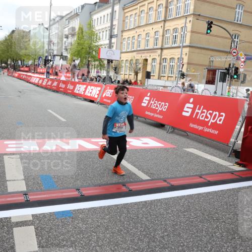 25.04.2026 - Das Zehntel Strokosch-Dieckow http://msf.ph/oto/9632472 25.04.2026 11:12:45 Ziel 6785 meine-sportfotos.de