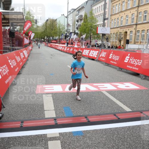 25.04.2026 - Das Zehntel Strokosch-Dieckow http://msf.ph/oto/9632501 25.04.2026 11:12:31 Ziel 6447, 6451 meine-sportfotos.de