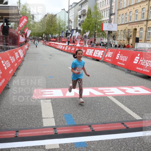 25.04.2026 - Das Zehntel Strokosch-Dieckow http://msf.ph/oto/9632503 25.04.2026 11:12:31 Ziel 6447, 6451 meine-sportfotos.de