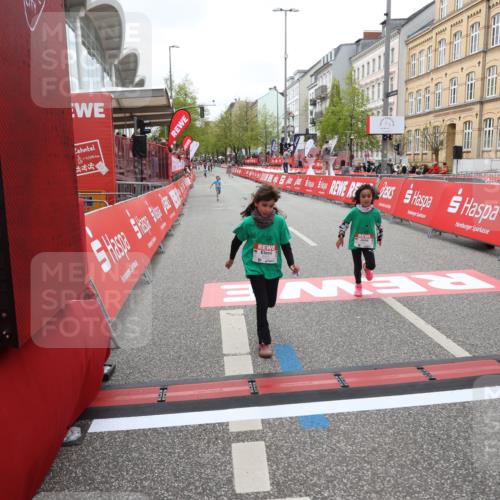 25.04.2026 - Das Zehntel Strokosch-Dieckow http://msf.ph/oto/9632529 25.04.2026 11:12:26 Ziel 6447, 6451 meine-sportfotos.de