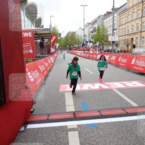 25.04.2026 - Das Zehntel Strokosch-Dieckow http://msf.ph/oto/9632535 25.04.2026 11:12:26 Ziel 6447, 6451 meine-sportfotos.de