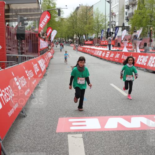 25.04.2026 - Das Zehntel Strokosch-Dieckow http://msf.ph/oto/9632547 25.04.2026 11:12:25 Ziel 6447, 6451 meine-sportfotos.de