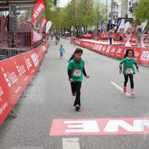 25.04.2026 - Das Zehntel Strokosch-Dieckow http://msf.ph/oto/9632550 25.04.2026 11:12:25 Ziel 6447, 6451 meine-sportfotos.de
