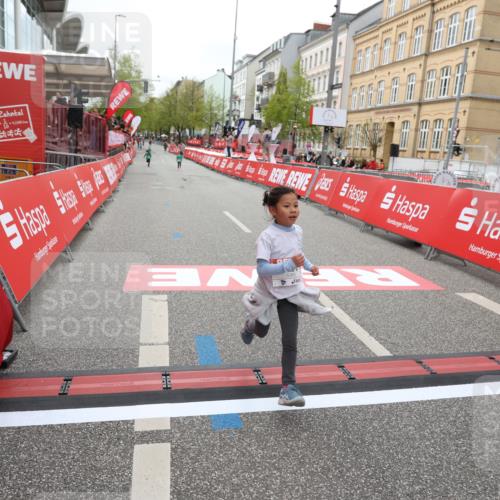 25.04.2026 - Das Zehntel Strokosch-Dieckow http://msf.ph/oto/9632559 25.04.2026 11:12:17 Ziel 5085, 6596 meine-sportfotos.de