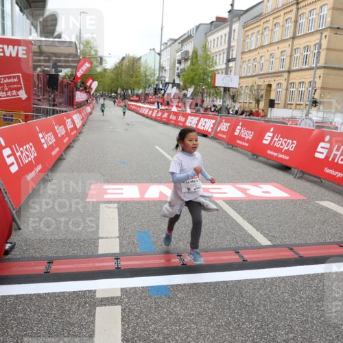25.04.2026 - Das Zehntel Strokosch-Dieckow http://msf.ph/oto/9632561 25.04.2026 11:12:17 Ziel 5085, 6596 meine-sportfotos.de