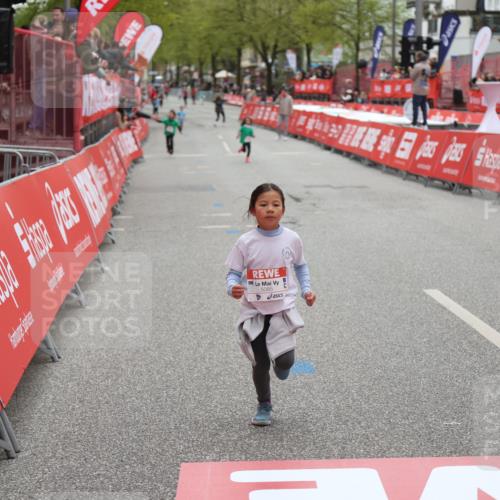 25.04.2026 - Das Zehntel Strokosch-Dieckow http://msf.ph/oto/9632586 25.04.2026 11:12:15 Ziel 5085, 6579, 6596 meine-sportfotos.de