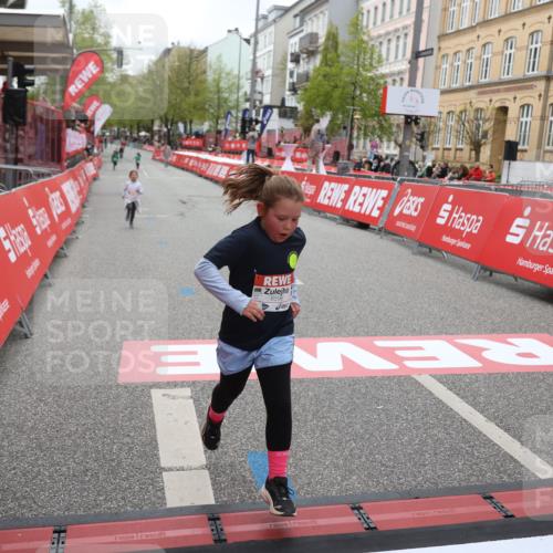 25.04.2026 - Das Zehntel Strokosch-Dieckow http://msf.ph/oto/9632602 25.04.2026 11:12:12 Ziel 5128, 6579, 6596 meine-sportfotos.de