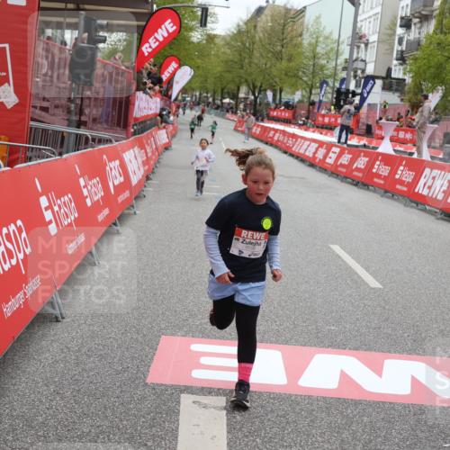 25.04.2026 - Das Zehntel Strokosch-Dieckow http://msf.ph/oto/9632618 25.04.2026 11:12:12 Ziel 5128, 6579, 6596 meine-sportfotos.de