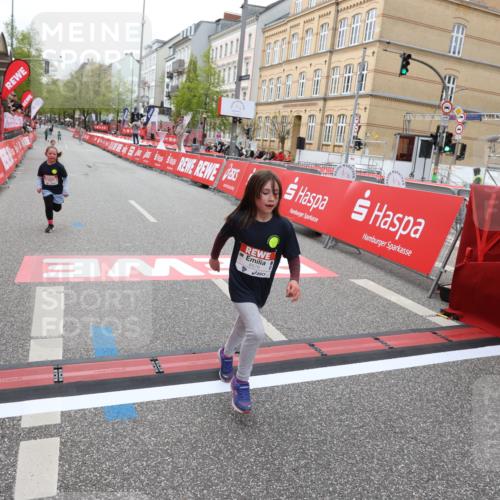 25.04.2026 - Das Zehntel Strokosch-Dieckow http://msf.ph/oto/9632625 25.04.2026 11:12:11 Ziel 5128, 6579, 6596 meine-sportfotos.de