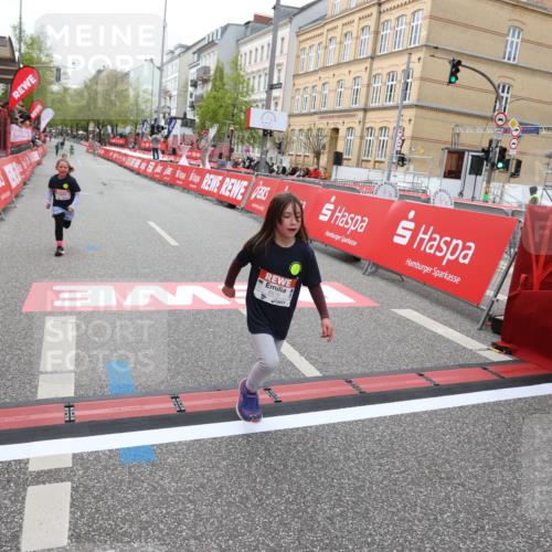 25.04.2026 - Das Zehntel Strokosch-Dieckow http://msf.ph/oto/9632627 25.04.2026 11:12:11 Ziel 5128, 6579, 6596 meine-sportfotos.de