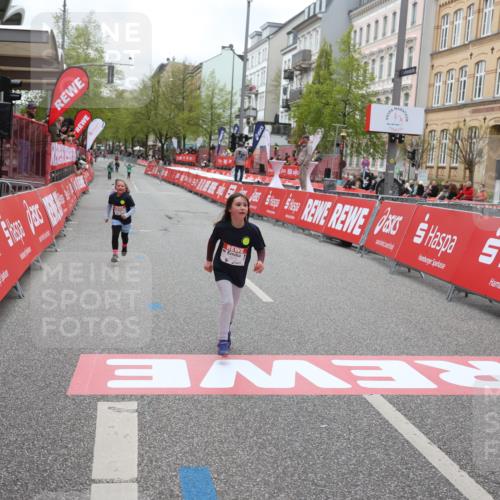 25.04.2026 - Das Zehntel Strokosch-Dieckow http://msf.ph/oto/9632648 25.04.2026 11:12:10 Ziel 5128, 6579, 6596 meine-sportfotos.de