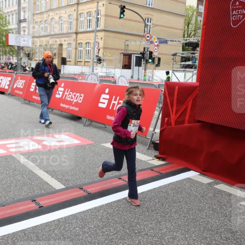 25.04.2026 - Das Zehntel Strokosch-Dieckow http://msf.ph/oto/9632672 25.04.2026 11:12:06 Ziel 5128, 5986 meine-sportfotos.de