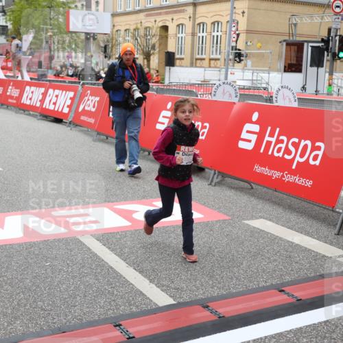 25.04.2026 - Das Zehntel Strokosch-Dieckow http://msf.ph/oto/9632683 25.04.2026 11:12:06 Ziel 5128, 5986 meine-sportfotos.de