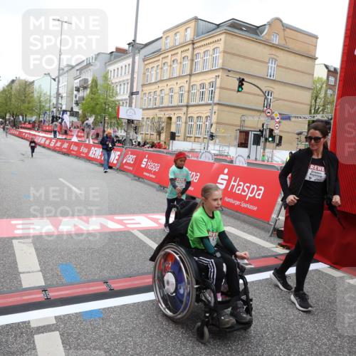 25.04.2026 - Das Zehntel Strokosch-Dieckow http://msf.ph/oto/9632700 25.04.2026 11:12:00 Ziel 5986, 7342, 7783, 7792 meine-sportfotos.de
