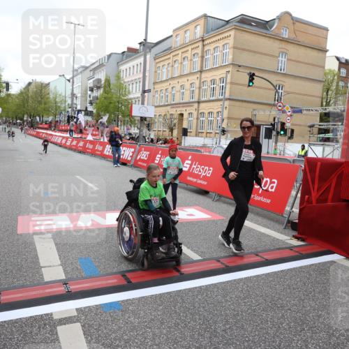25.04.2026 - Das Zehntel Strokosch-Dieckow http://msf.ph/oto/9632709 25.04.2026 11:11:59 Ziel 5986, 7342, 7783, 7792 meine-sportfotos.de
