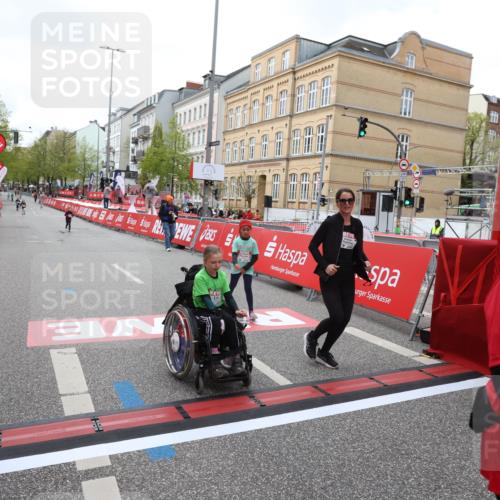 25.04.2026 - Das Zehntel Strokosch-Dieckow http://msf.ph/oto/9632713 25.04.2026 11:11:59 Ziel 5986, 7342, 7783, 7792 meine-sportfotos.de
