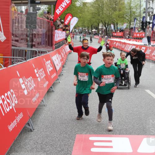 25.04.2026 - Das Zehntel Strokosch-Dieckow http://msf.ph/oto/9632745 25.04.2026 11:11:54 Ziel 7783, 7792 meine-sportfotos.de